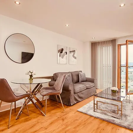 Apartment Modern Deluxe City Centre Apt & Free Secure Parking! Leeds (West Yorkshire)
